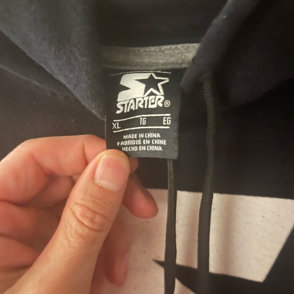 Vintage Starter Hoodie - Picture 2 of 2